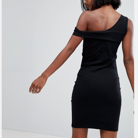 NWT 1 Off Shoulder Bodycon Mini Dress, Black, M - Picture 2 of 7